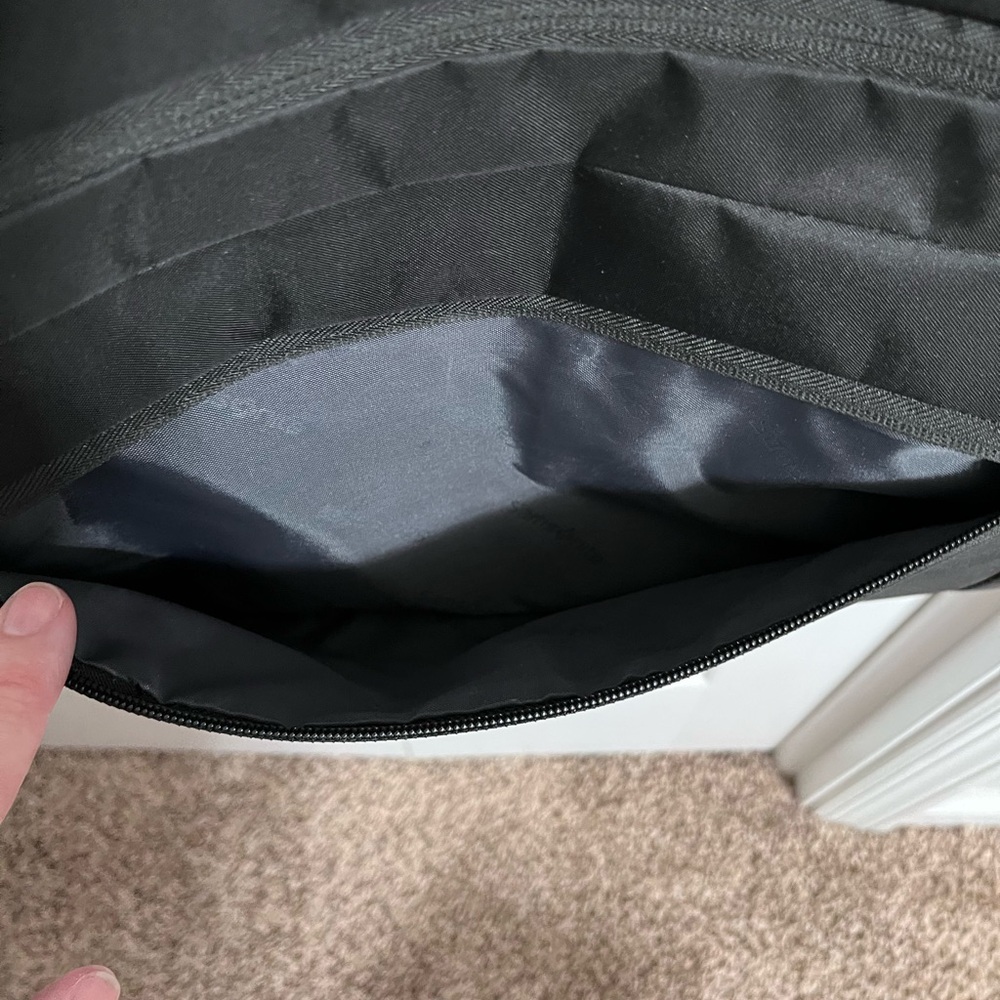 Samsonite Black Laptop Bag - Picture 7 of 8